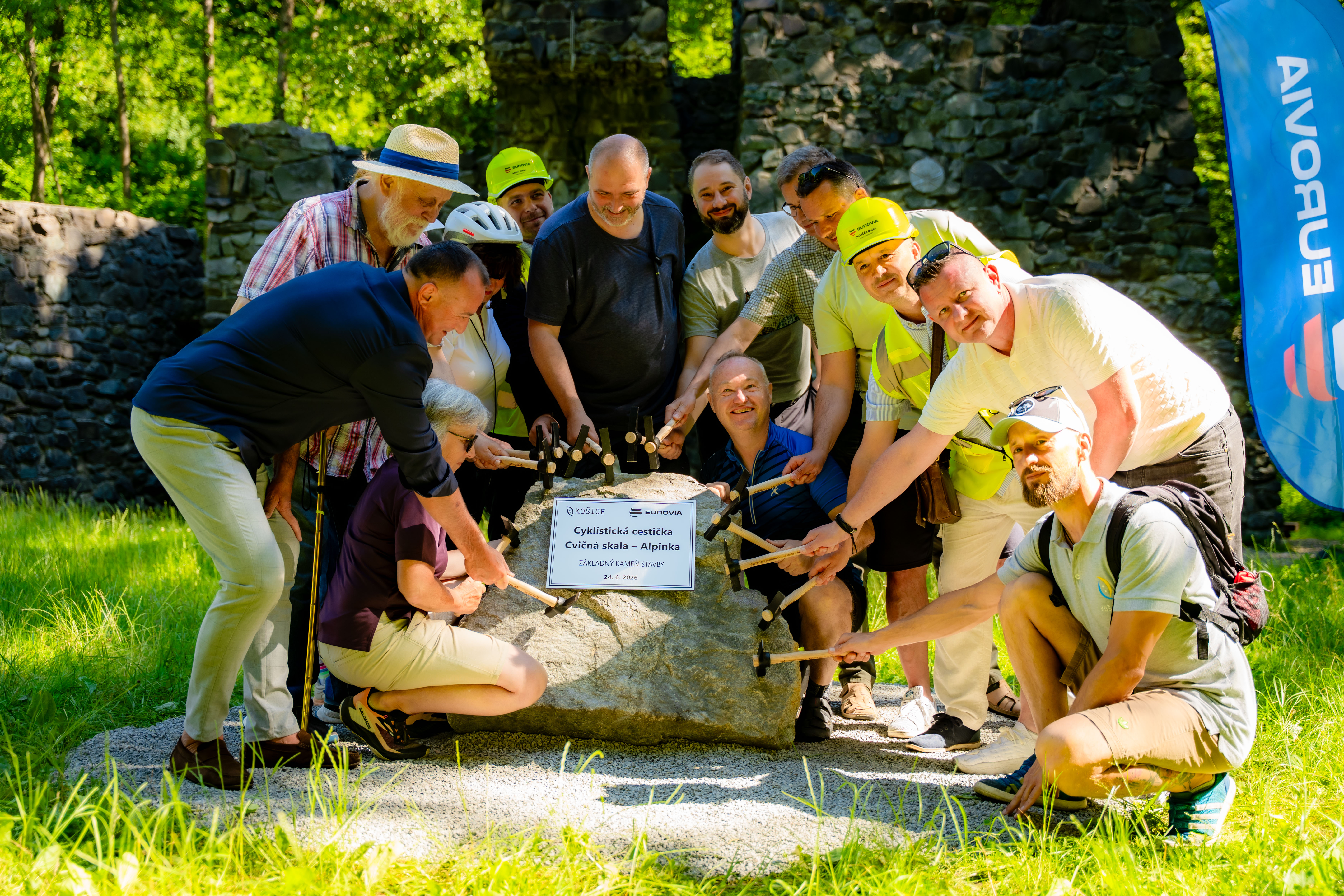 Poklepkanie vystavby novej cyklocesty medzi Cermelom a Alpinkou-1-10